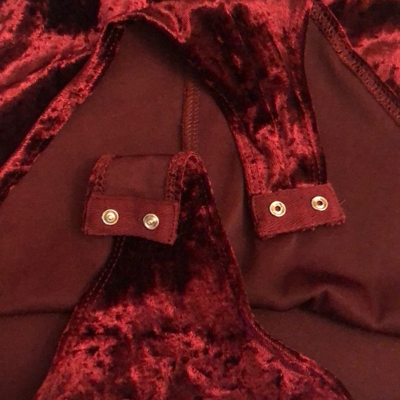 Velvet Maroon Bodysuit🥀 - Picture 4 of 5